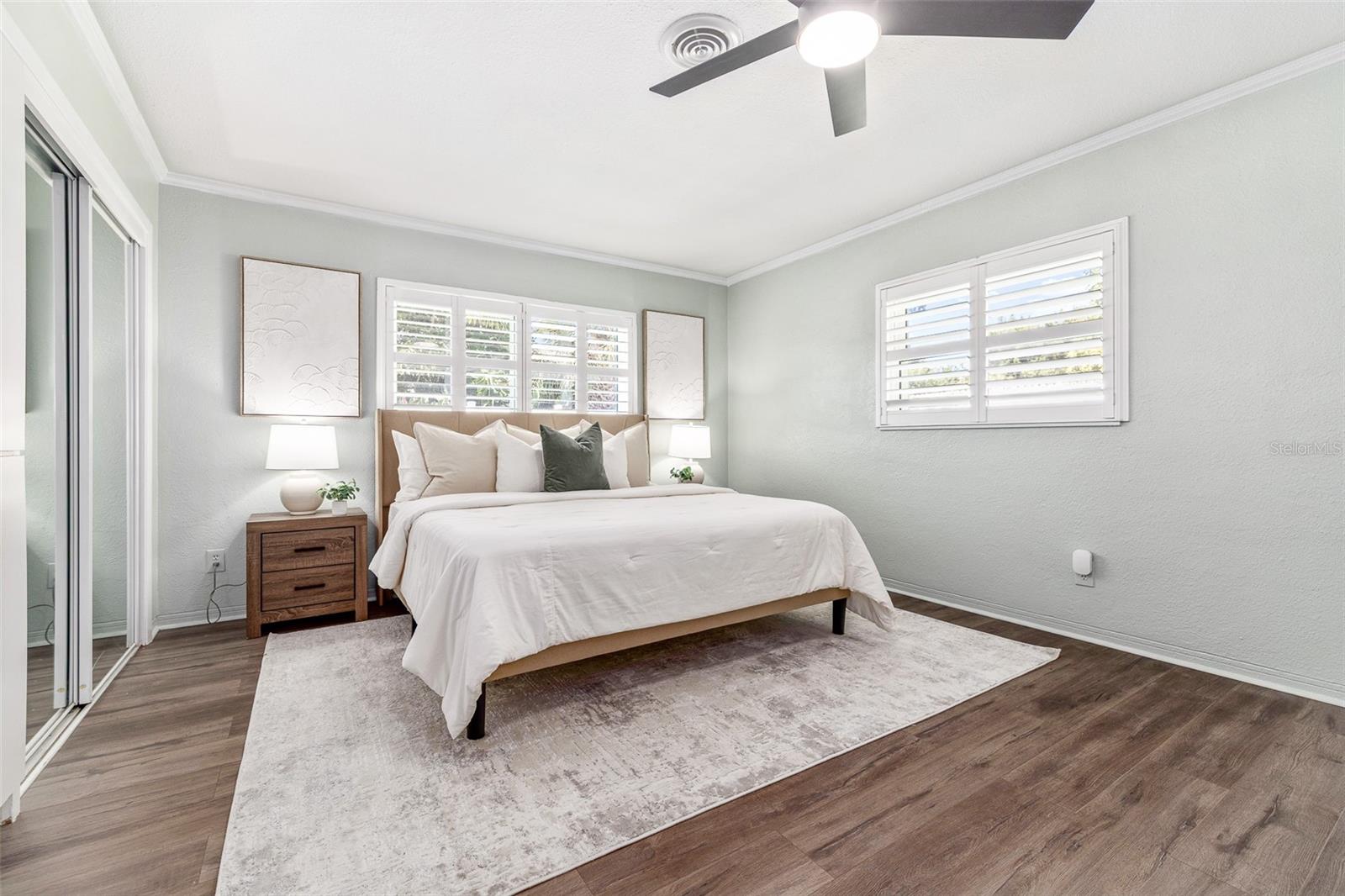 Listing photo id 19 for 6691 23rd Street S