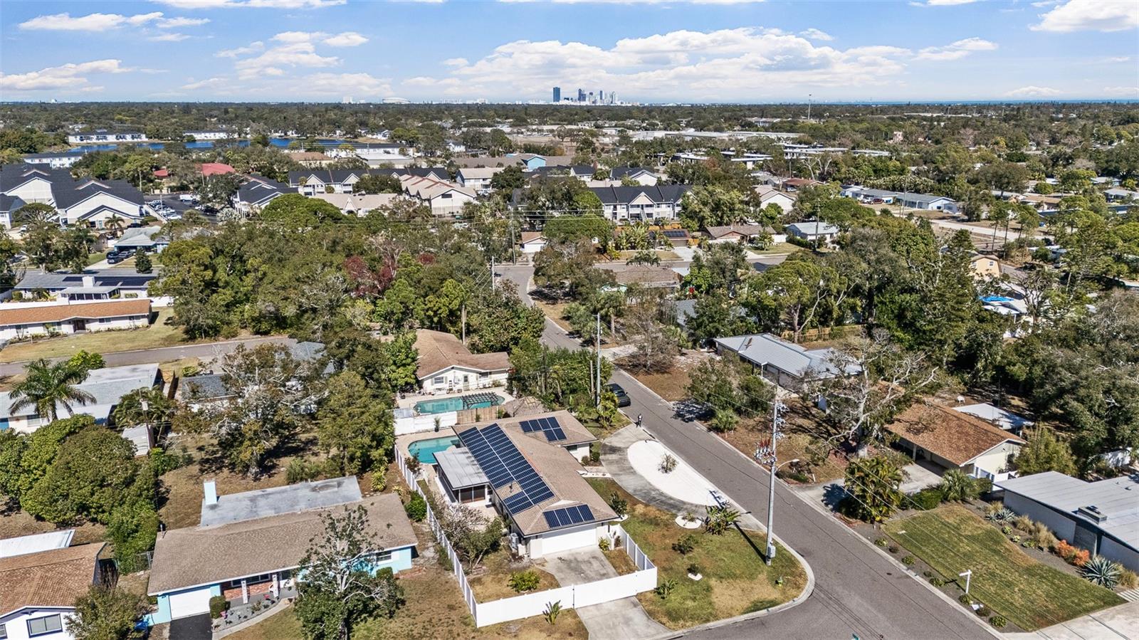 Listing photo id 30 for 6691 23rd Street S