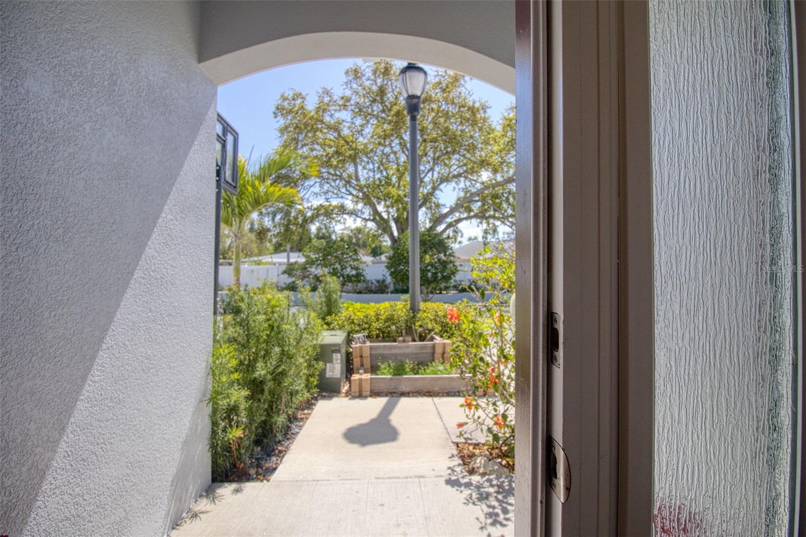 Image 3 of 51 For 414 Birdsong Lane