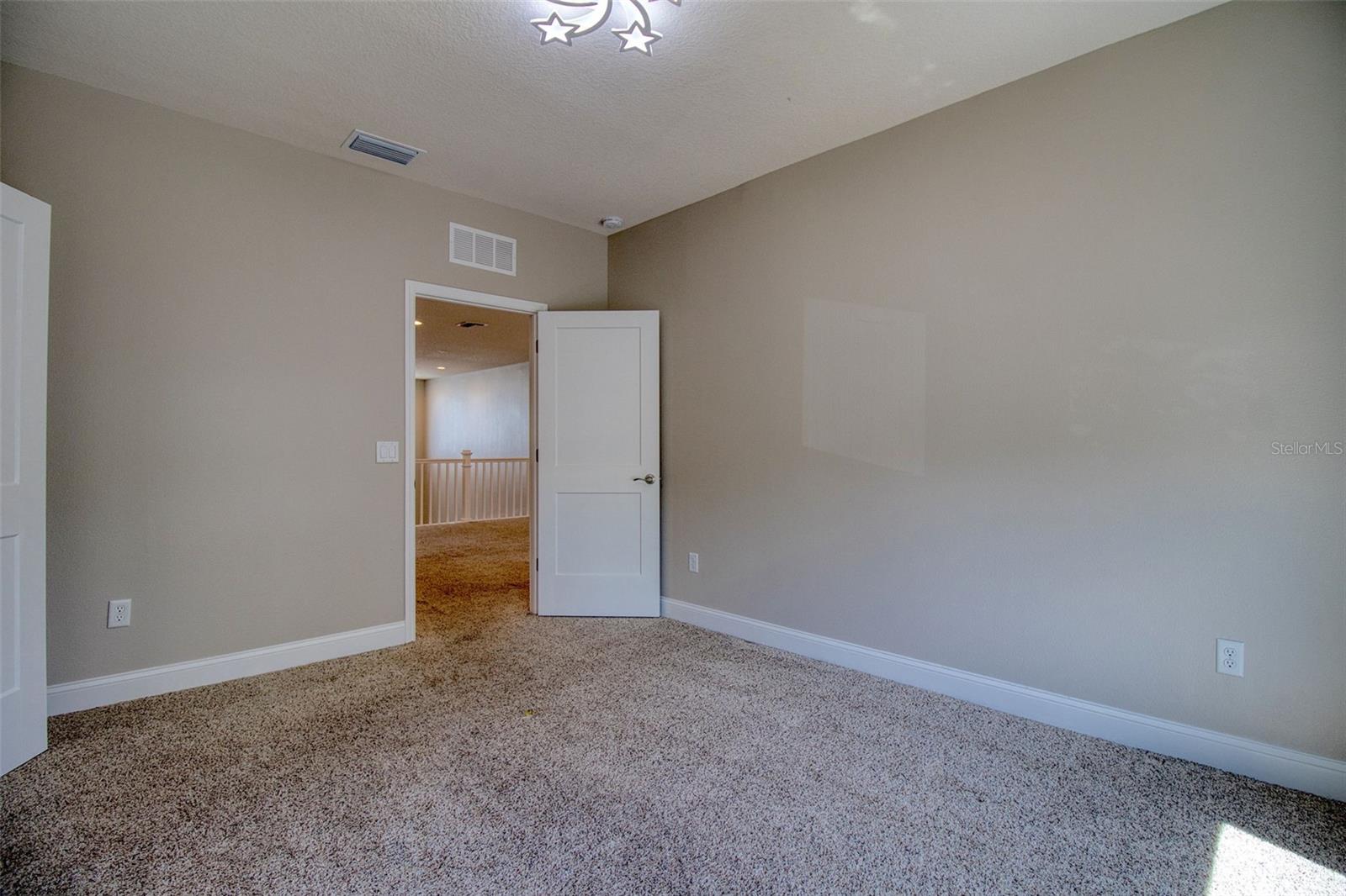 Image 30 of 51 For 414 Birdsong Lane