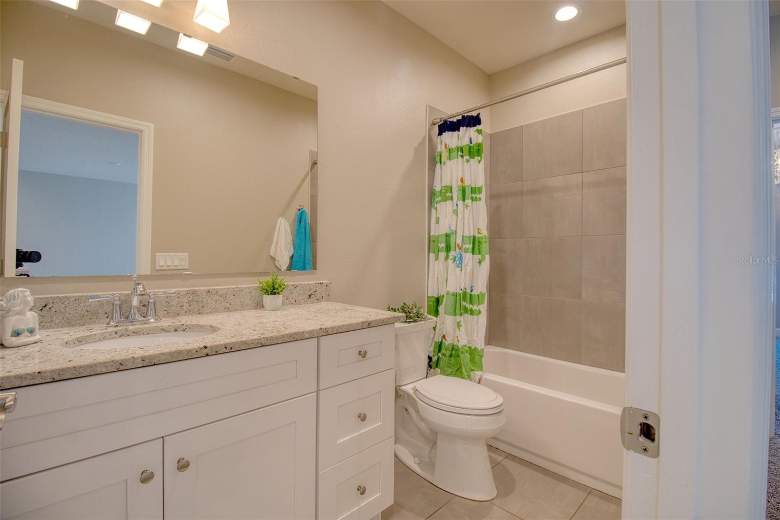 Image 31 of 51 For 414 Birdsong Lane