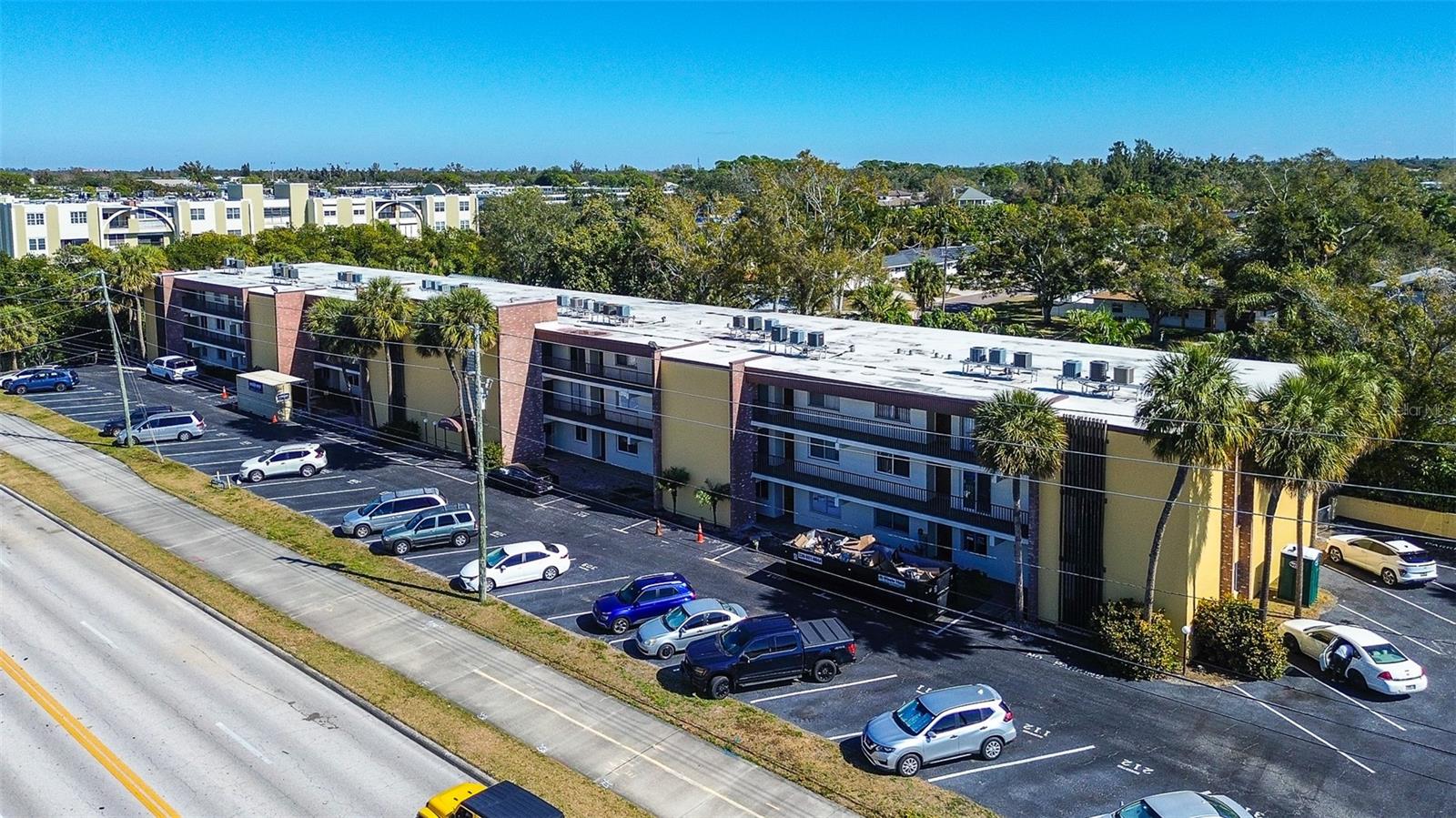 Image 2 of 37 For 4435 1st Street Ne 111