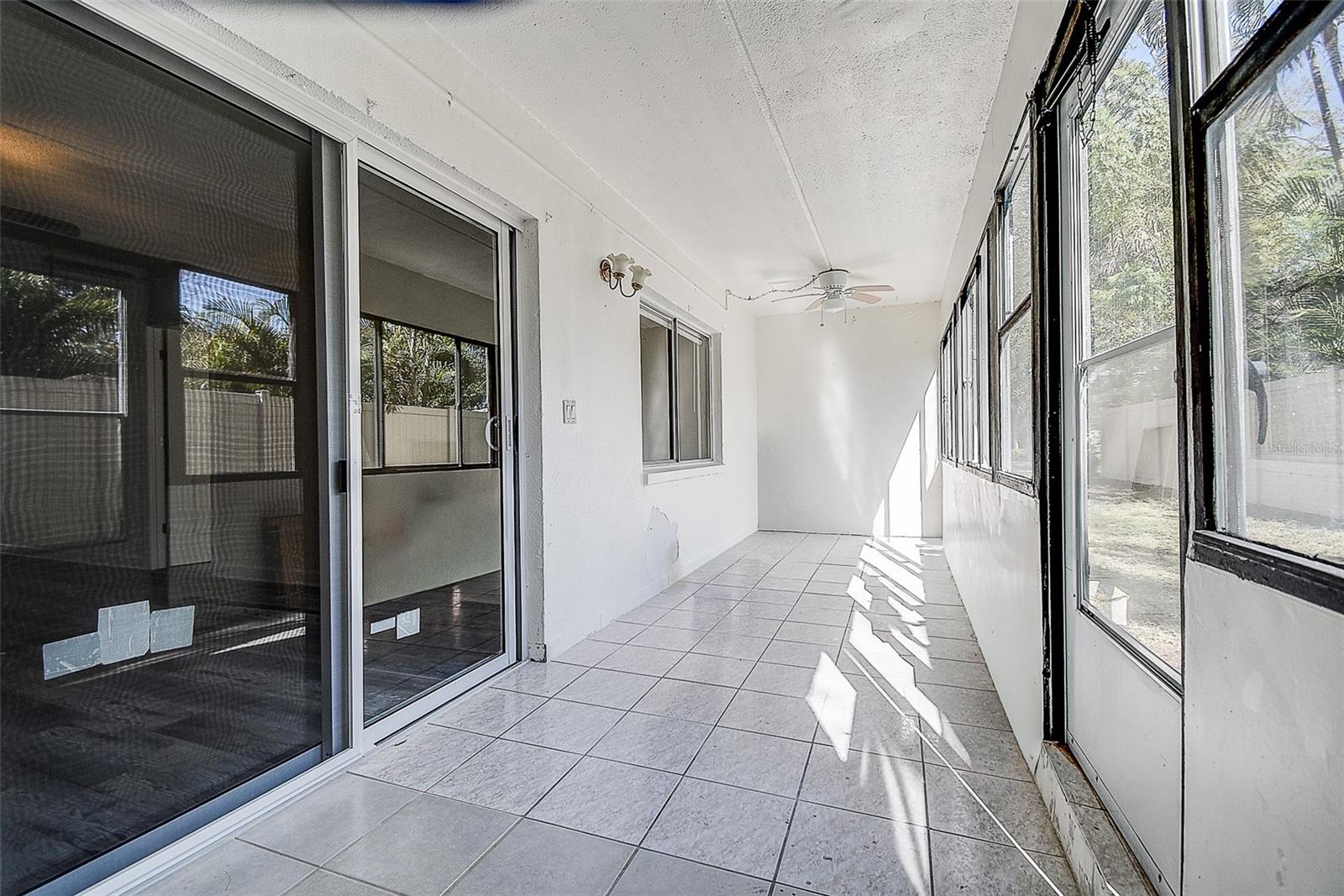 Image 26 of 37 For 4435 1st Street Ne 111