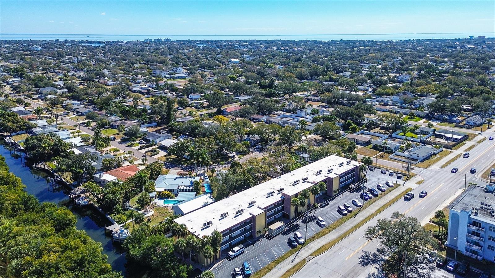 Image 33 of 37 For 4435 1st Street Ne 111