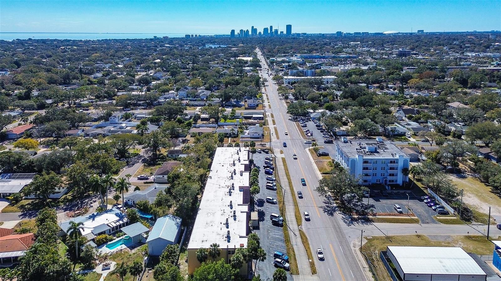 Image 4 of 37 For 4435 1st Street Ne 111