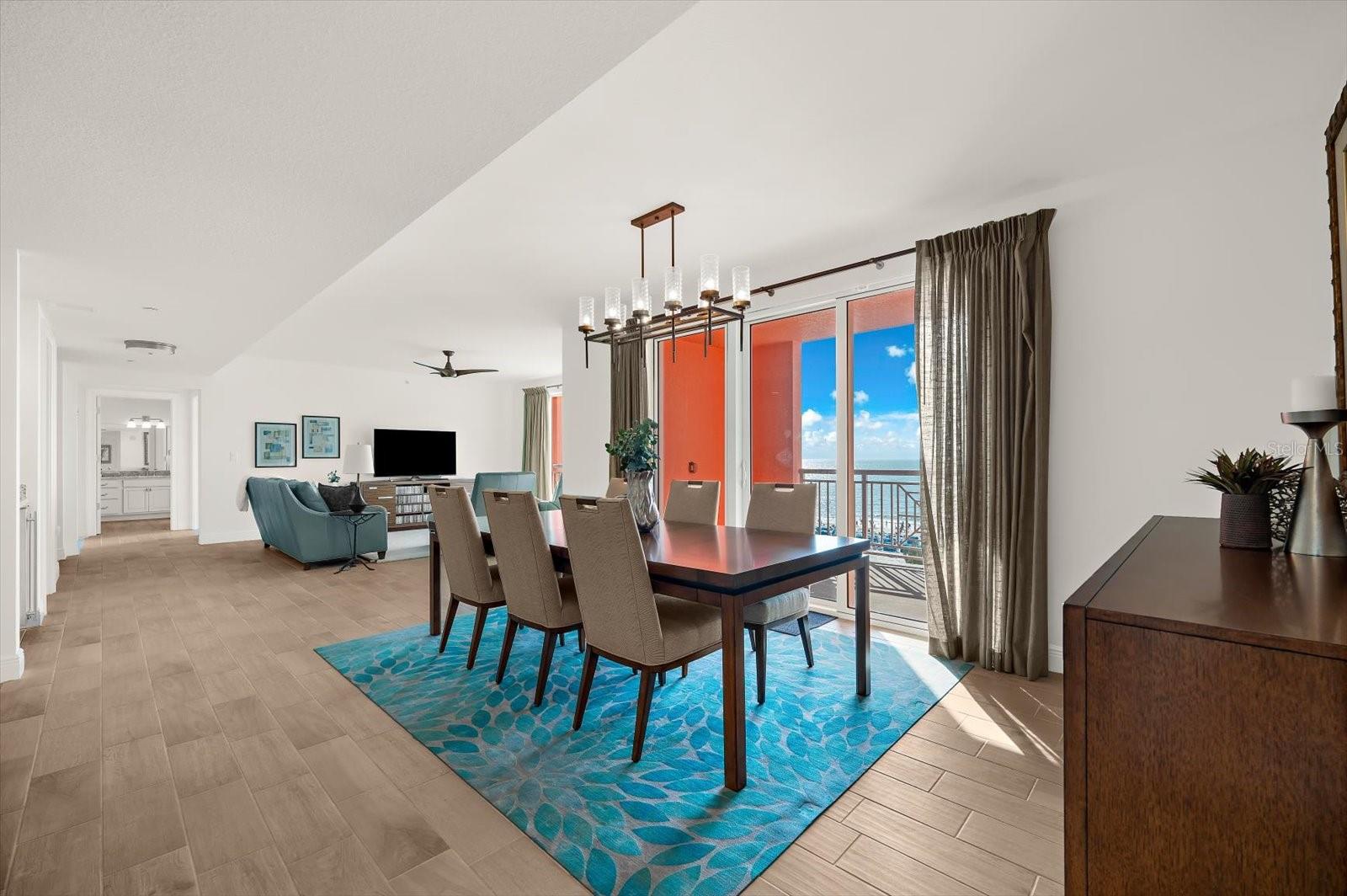 Listing photo id 8 for 301 Gulfview Boulevard 603