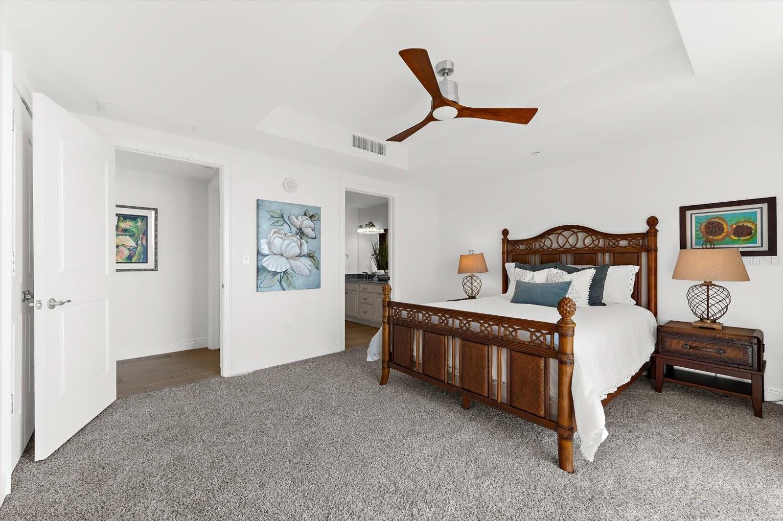 Listing photo id 33 for 301 Gulfview Boulevard 603