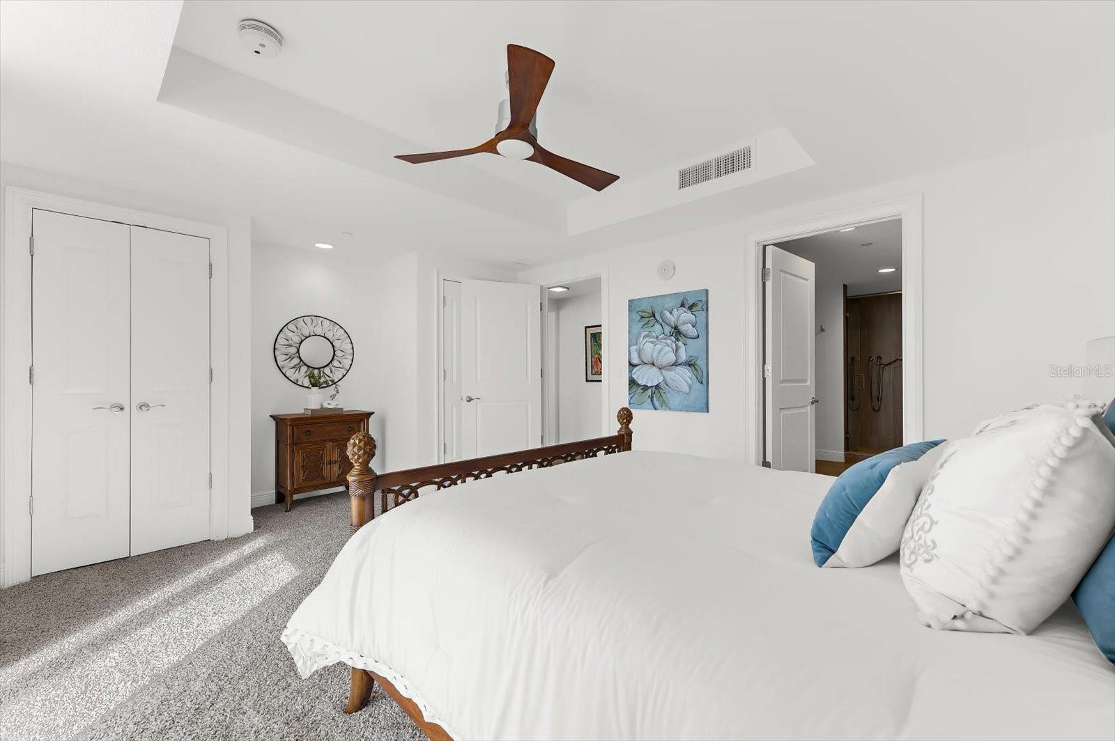 Listing photo id 34 for 301 Gulfview Boulevard 603