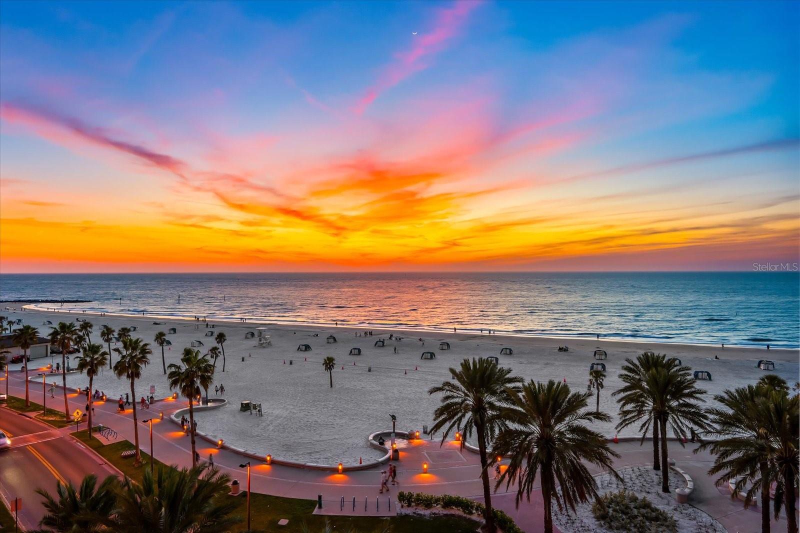 Listing photo id 44 for 301 Gulfview Boulevard 603