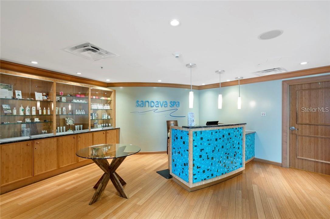 Listing photo id 60 for 301 Gulfview Boulevard 603