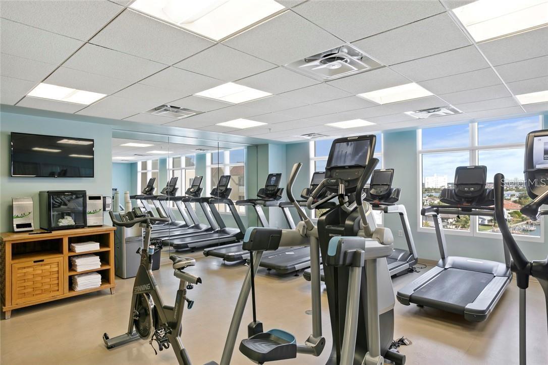 Listing photo id 61 for 301 Gulfview Boulevard 603