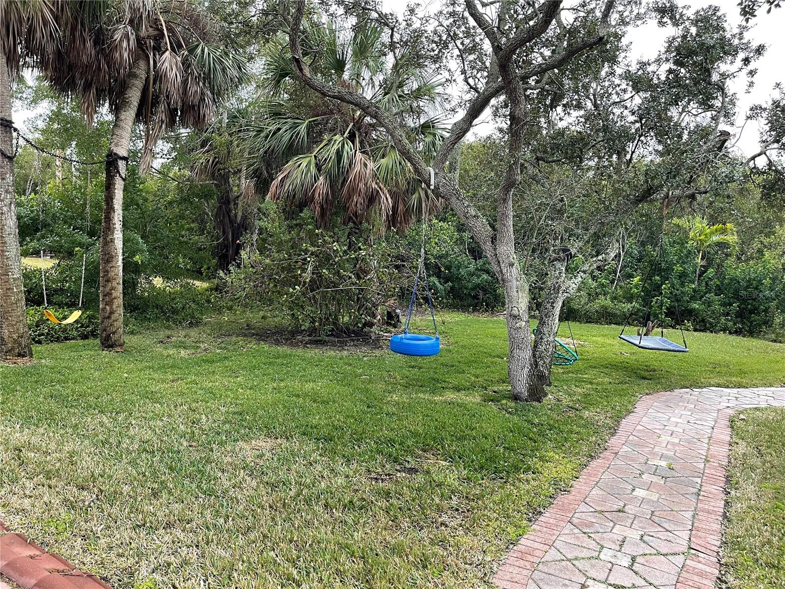 Image 68 of 99 For 9017 Baywood Park Drive