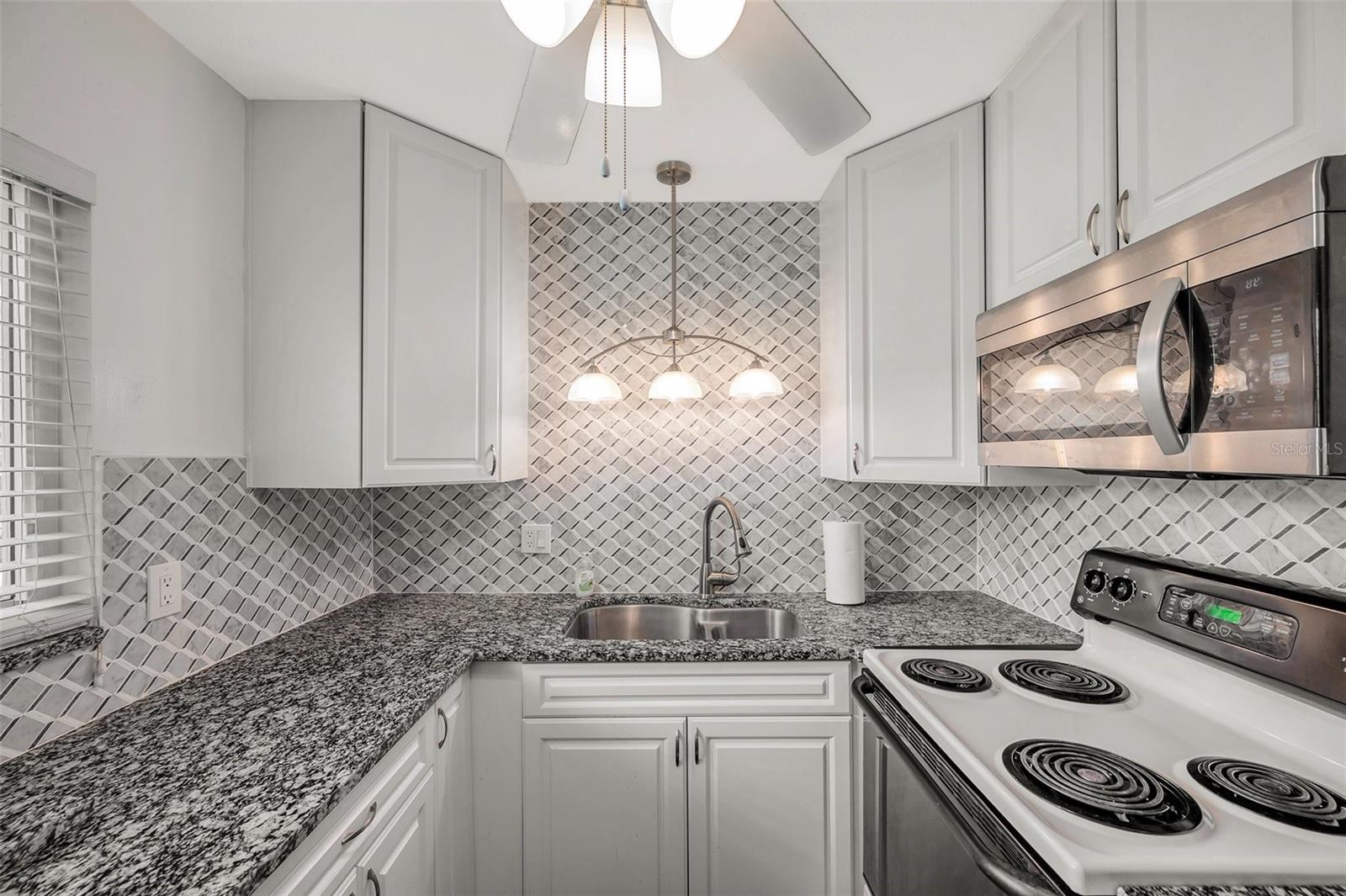 Image 20 of 56 For 1801 Bedford Terrace 221