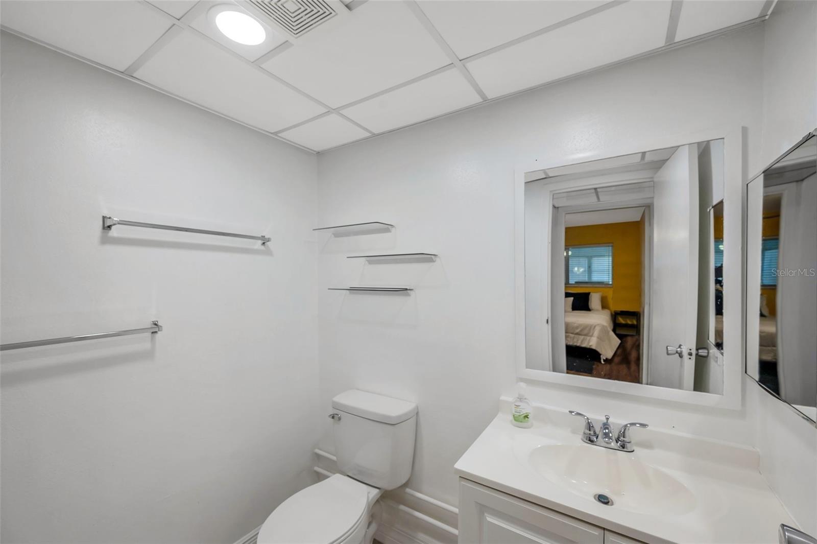 Image 33 of 56 For 1801 Bedford Terrace 221