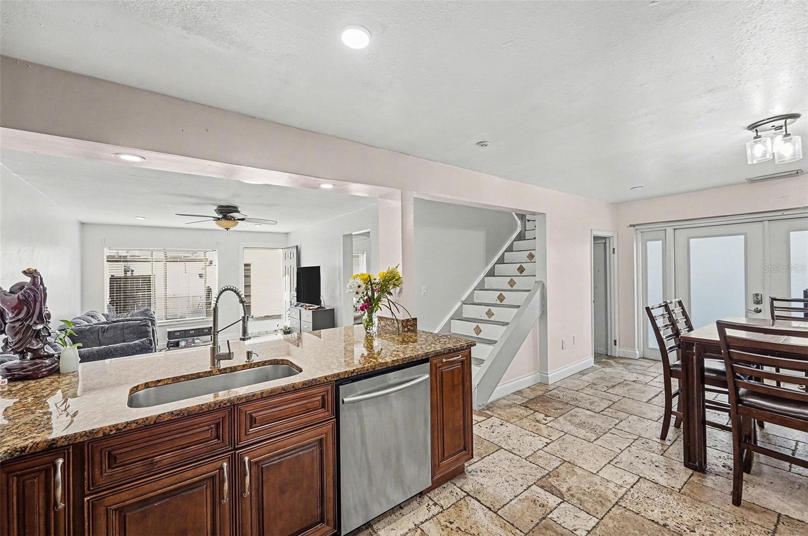 Image 11 of 28 For 1881 Hercules Avenue 602