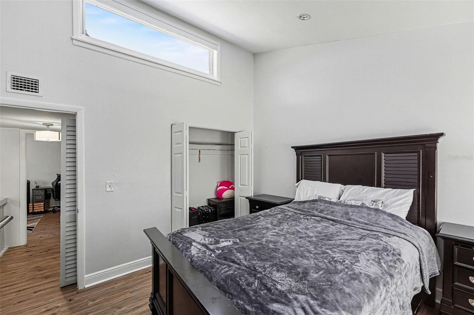 Image 15 of 28 For 1881 Hercules Avenue 602