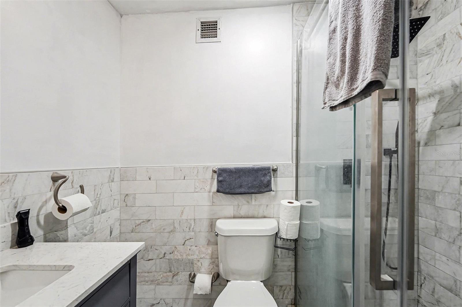 Image 18 of 28 For 1881 Hercules Avenue 602