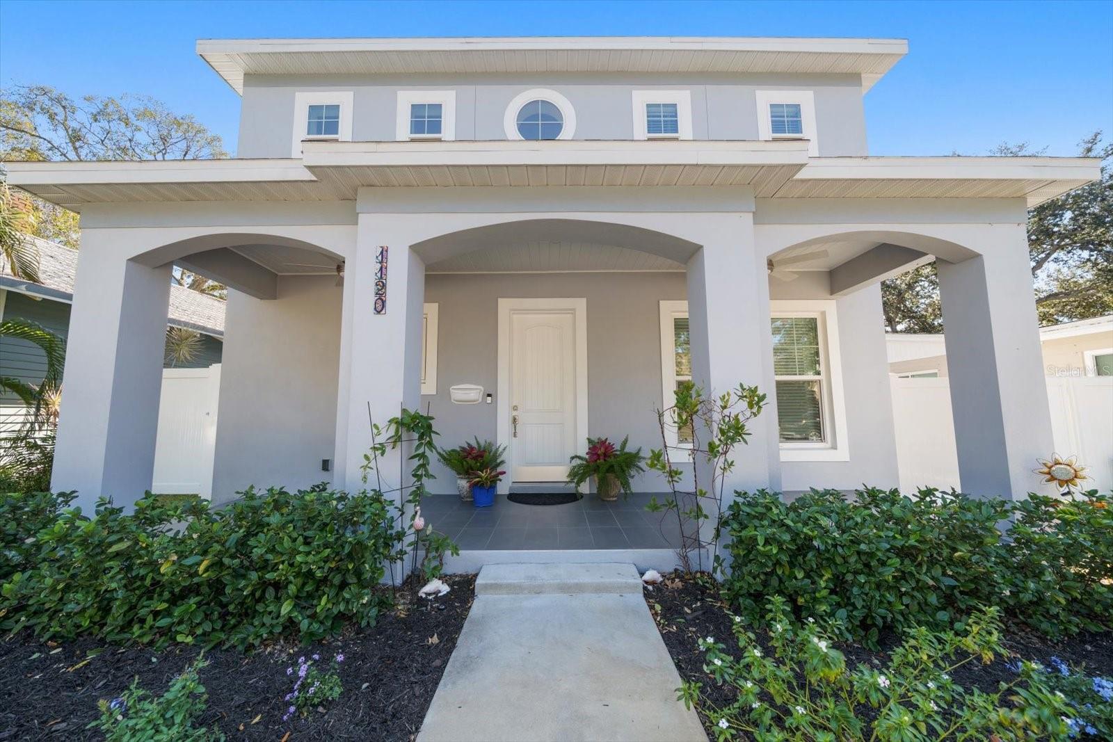 Listing photo id 1 for 1120 24th Avenue N