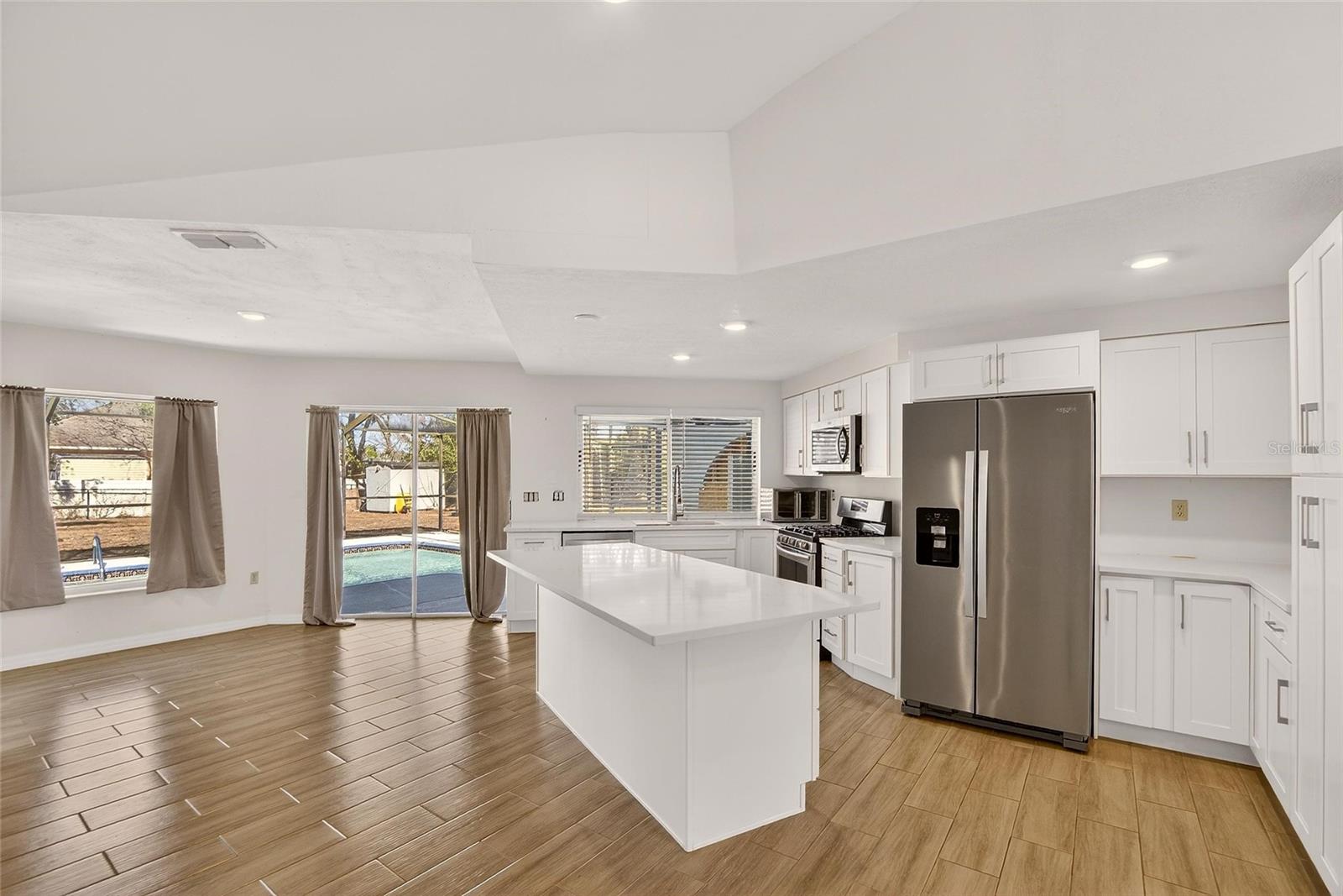 Image 12 of 97 For 15047 Woodbury Road