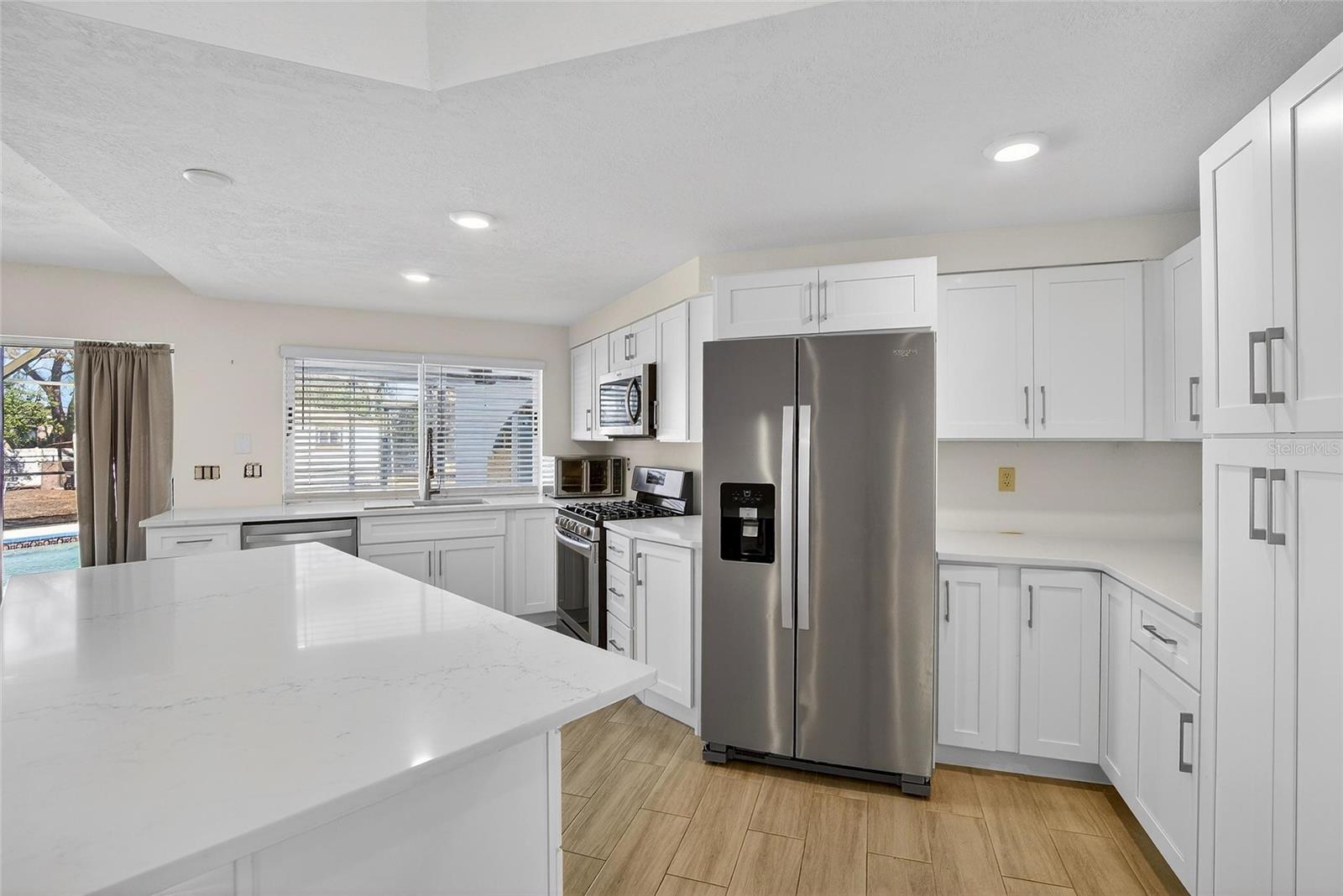 Image 17 of 97 For 15047 Woodbury Road