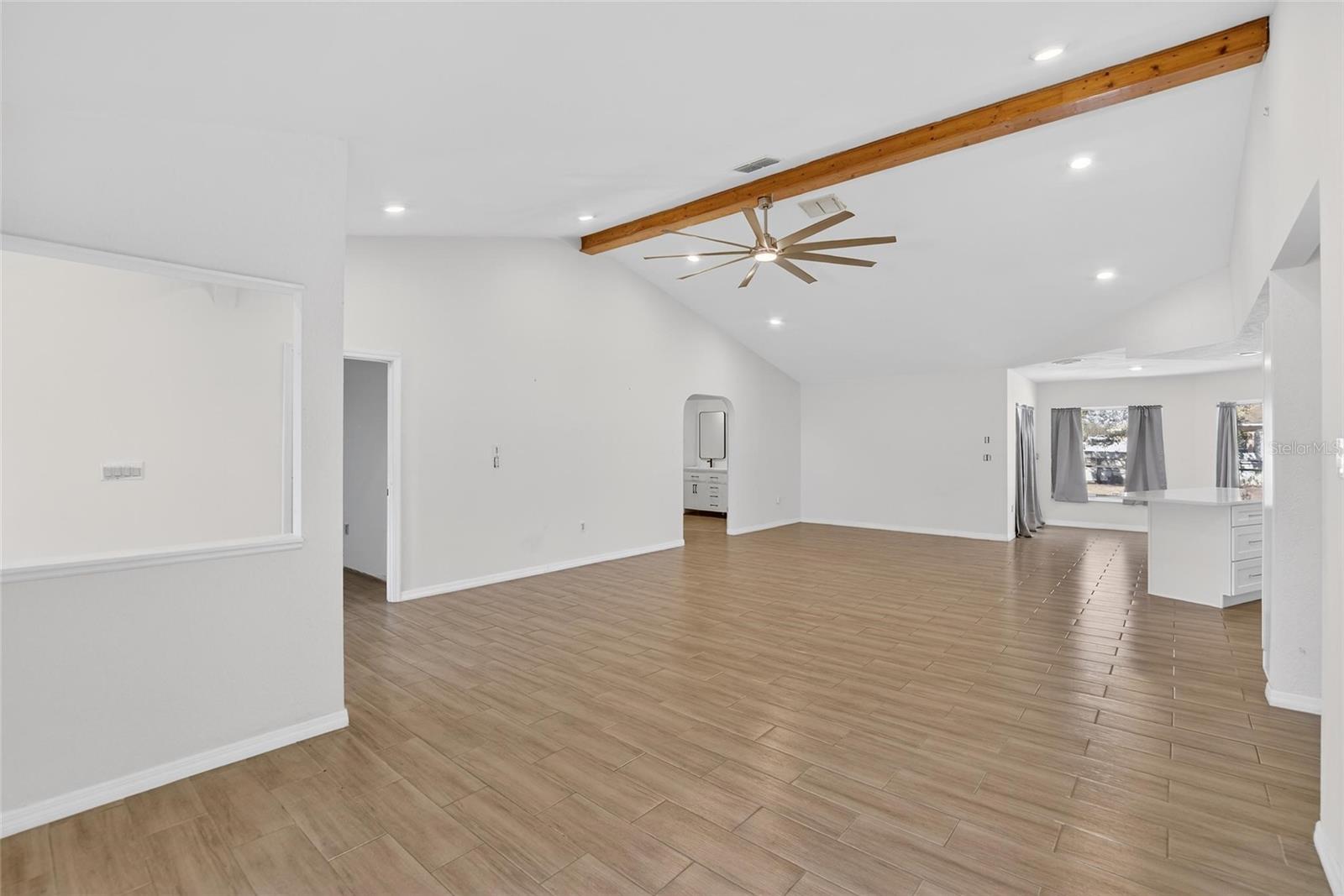 Image 20 of 97 For 15047 Woodbury Road