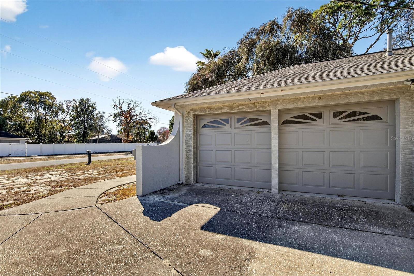 Image 74 of 97 For 15047 Woodbury Road