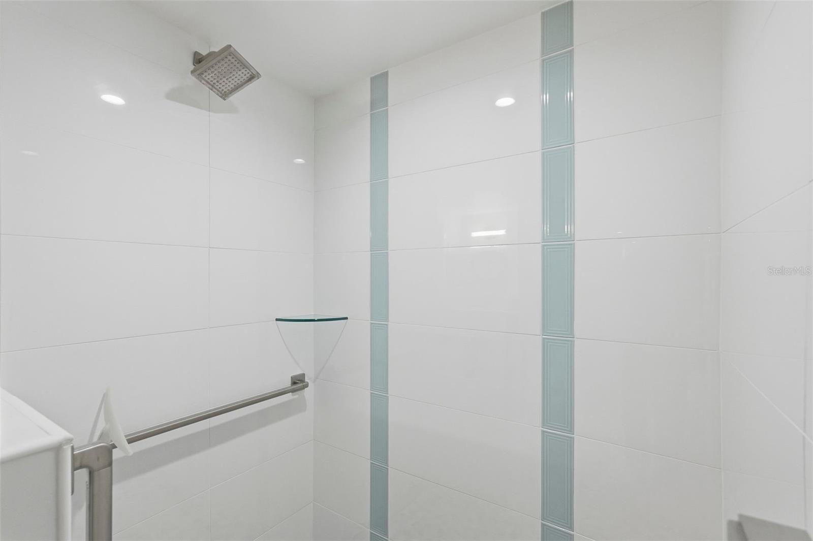 Image 41 of 63 For 3585 41st Way S C