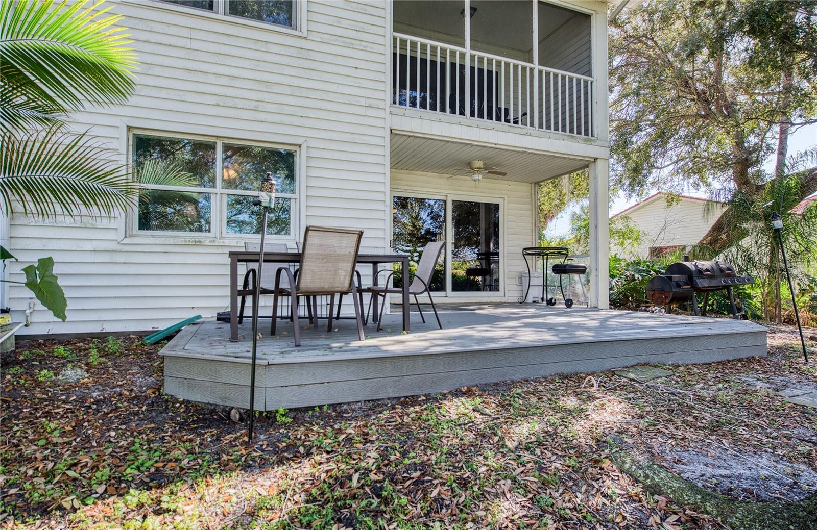 Image 12 of 50 For 1423 Water View Drive W