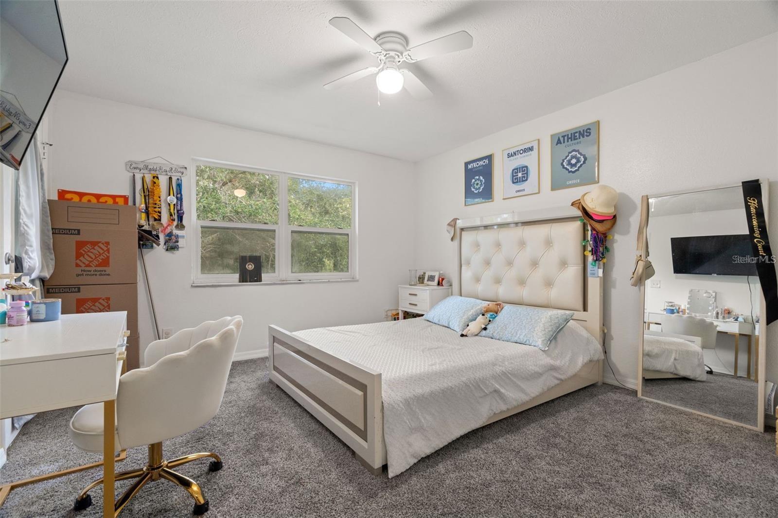 Image 16 of 50 For 1423 Water View Drive W