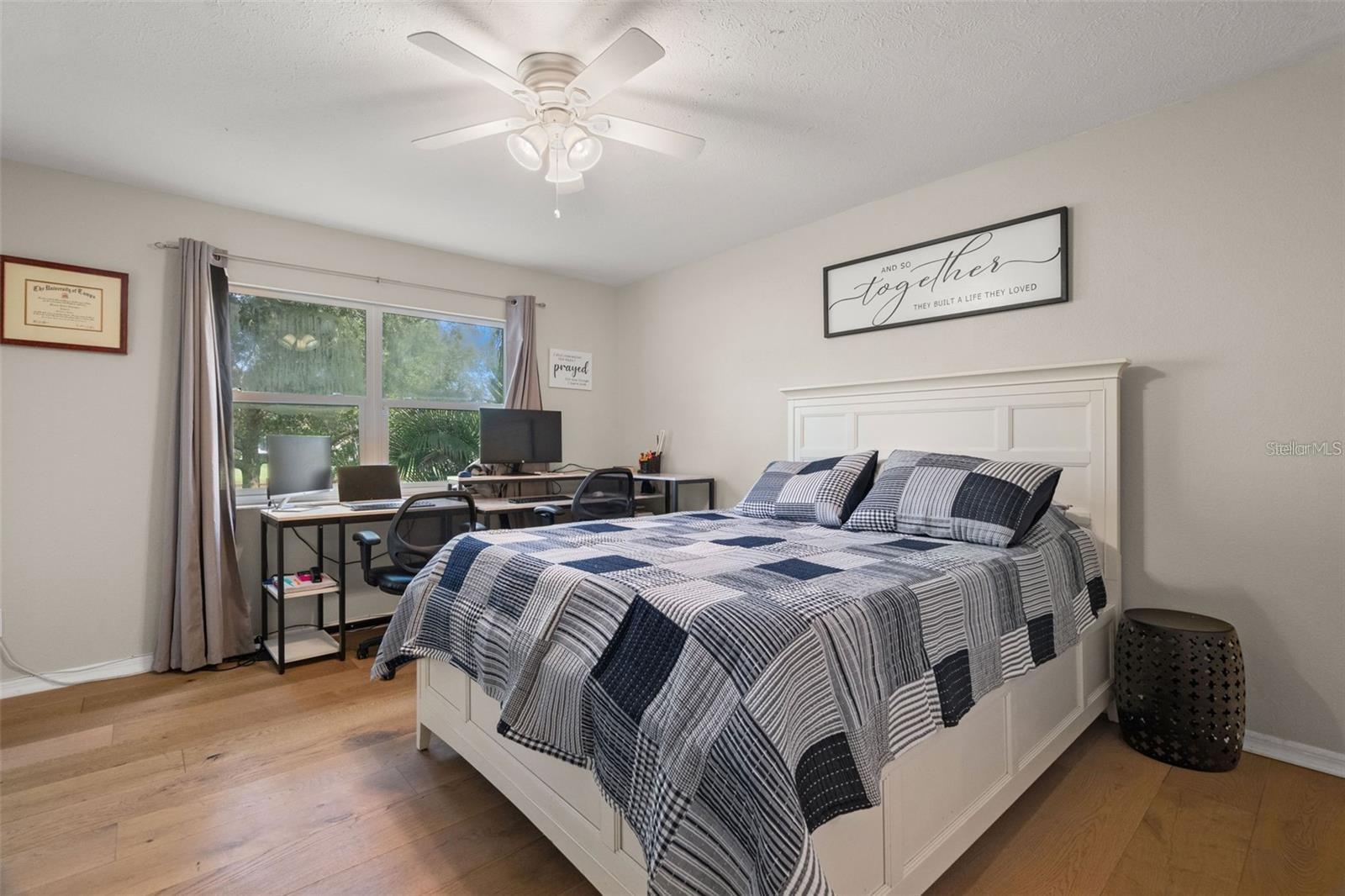 Image 17 of 50 For 1423 Water View Drive W