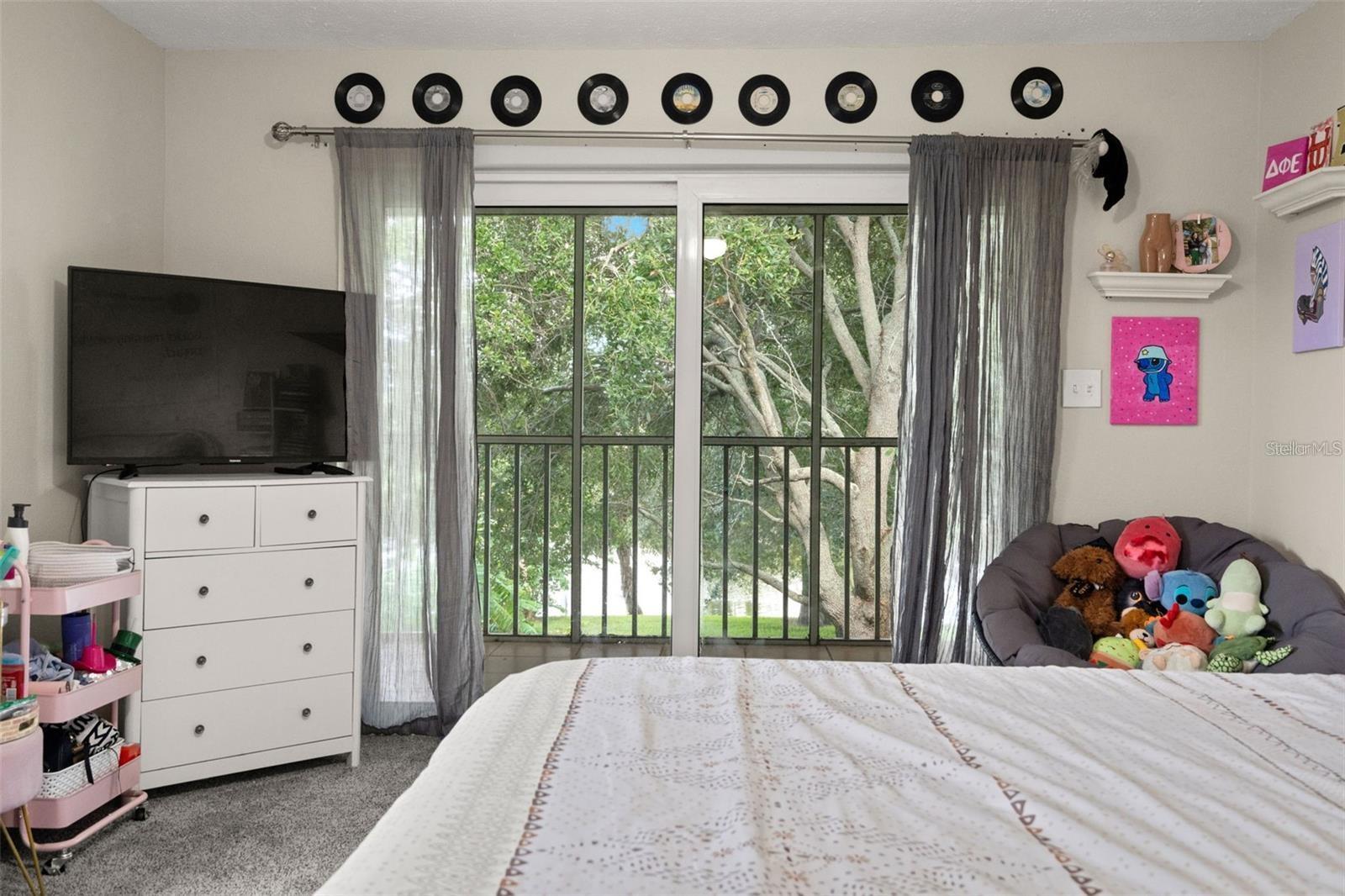 Image 19 of 50 For 1423 Water View Drive W