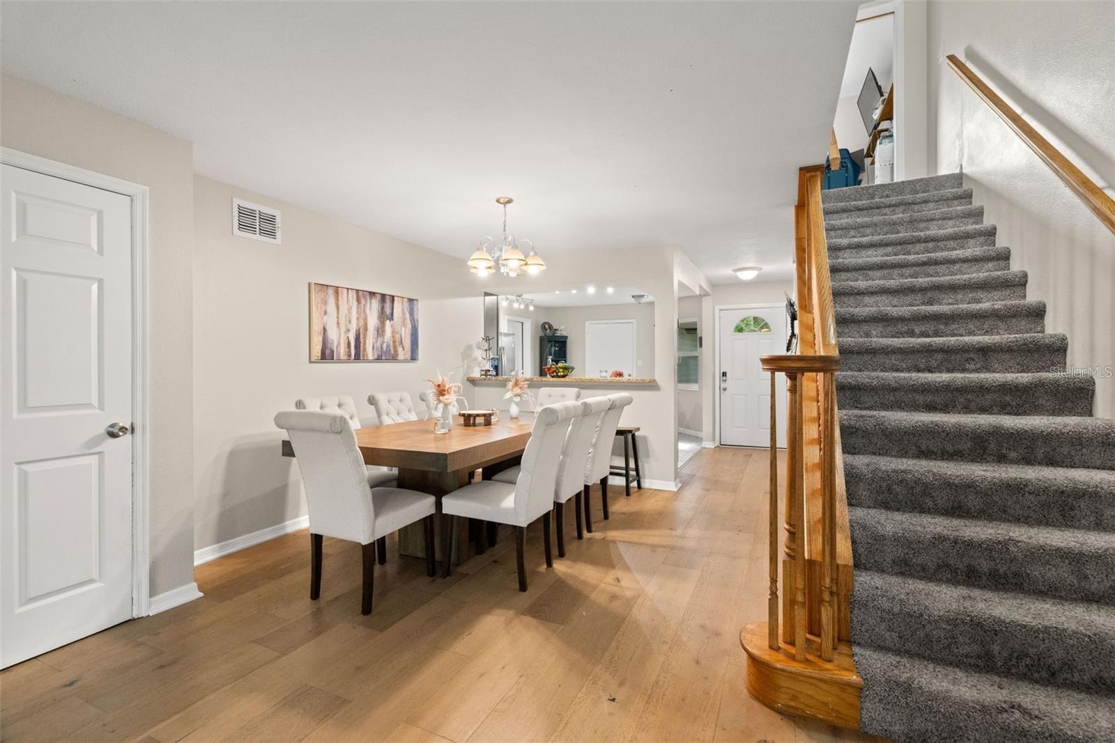 Image 26 of 50 For 1423 Water View Drive W