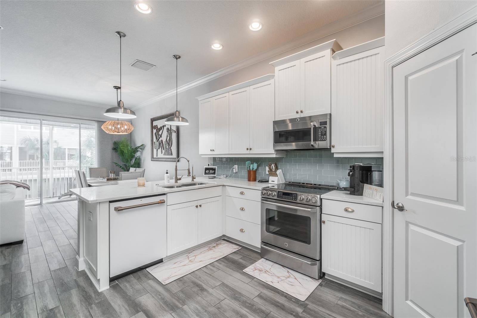 Image 6 of 28 For 3162 Moorings Drive