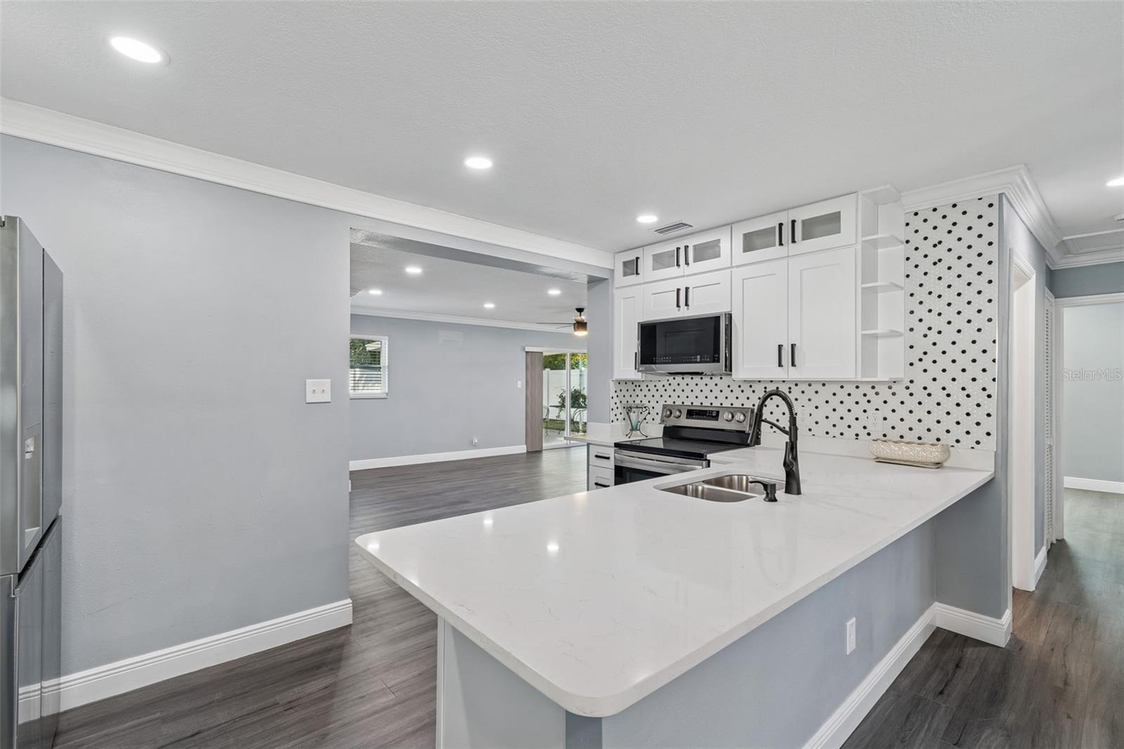 Image 15 of 47 For 2205 Grady Avenue