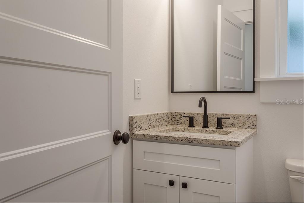 Image 13 of 43 For 1408 Curtis Street B