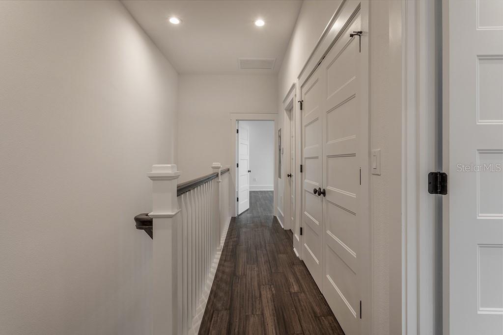 Image 24 of 43 For 1408 Curtis Street B