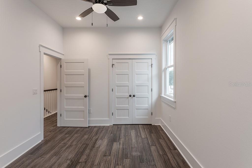 Image 26 of 43 For 1408 Curtis Street B