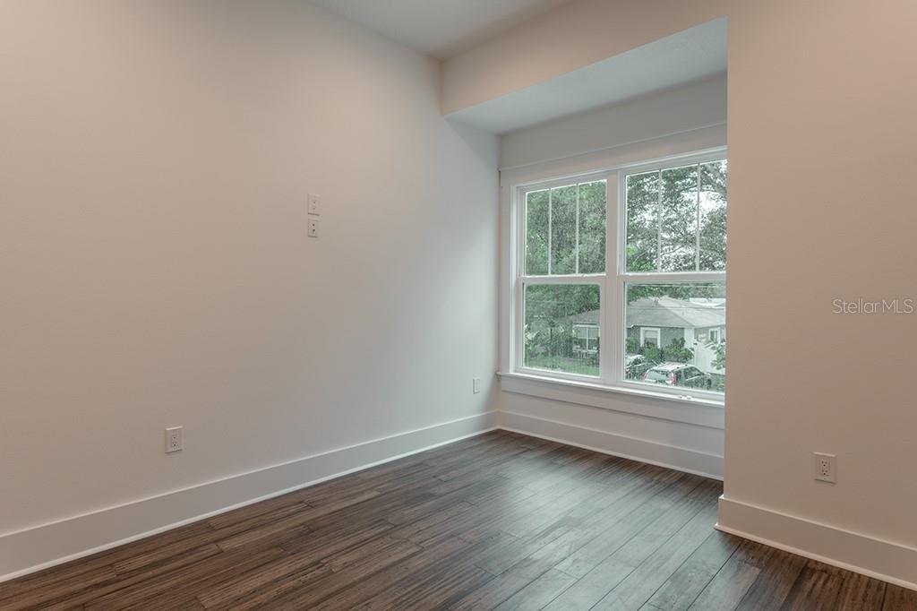 Image 28 of 43 For 1408 Curtis Street B