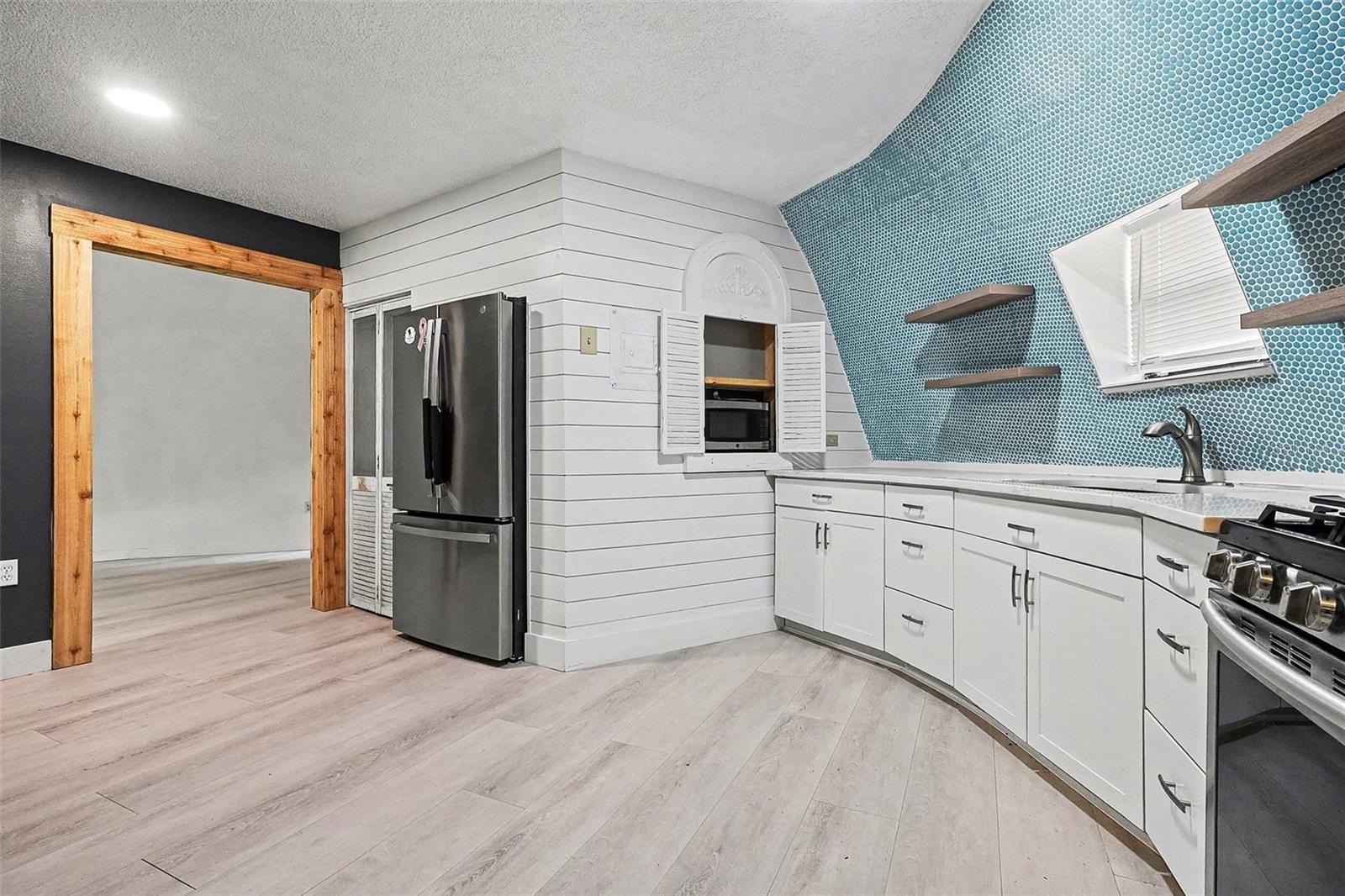 Image 12 of 34 For 2567 Us Highway 98 W