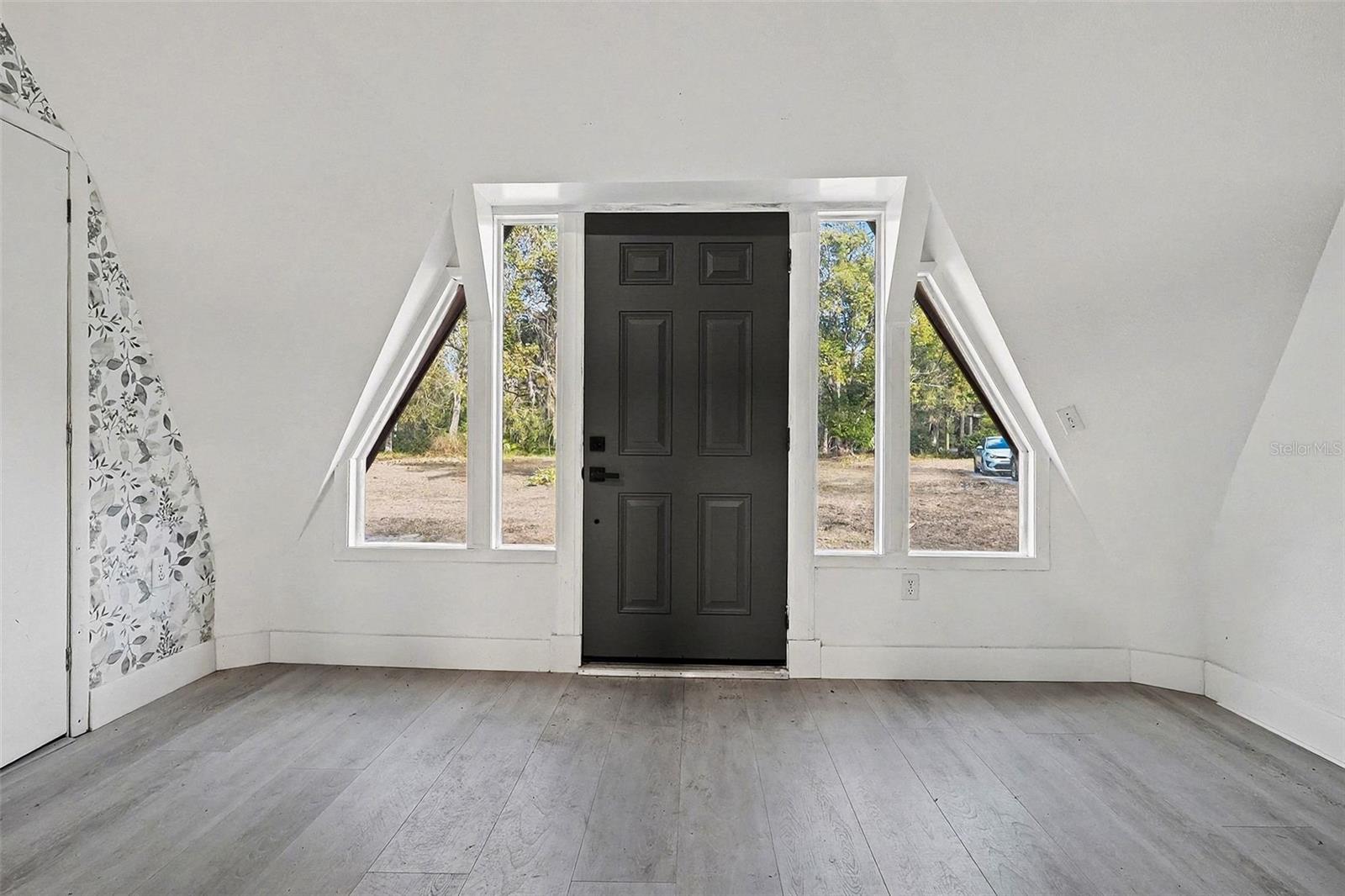 Image 4 of 34 For 2567 Us Highway 98 W