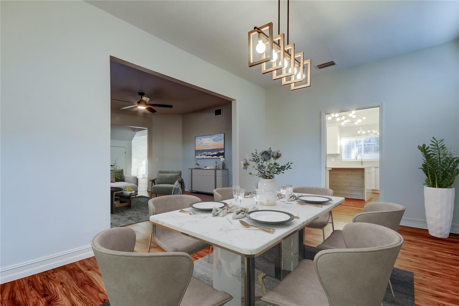 Listing photo id 12 for 9311 Heritage Oak Court