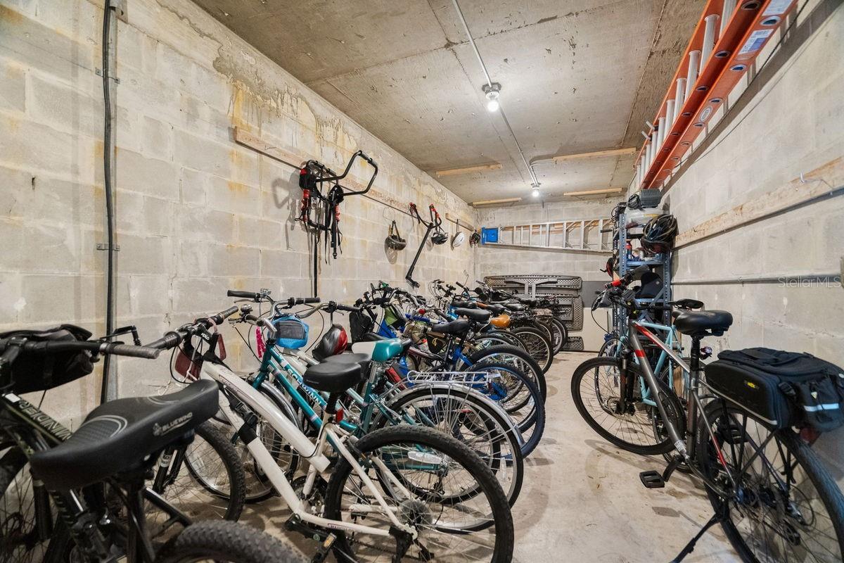 Image 30 of 60 For 300 Clyde Lane 215