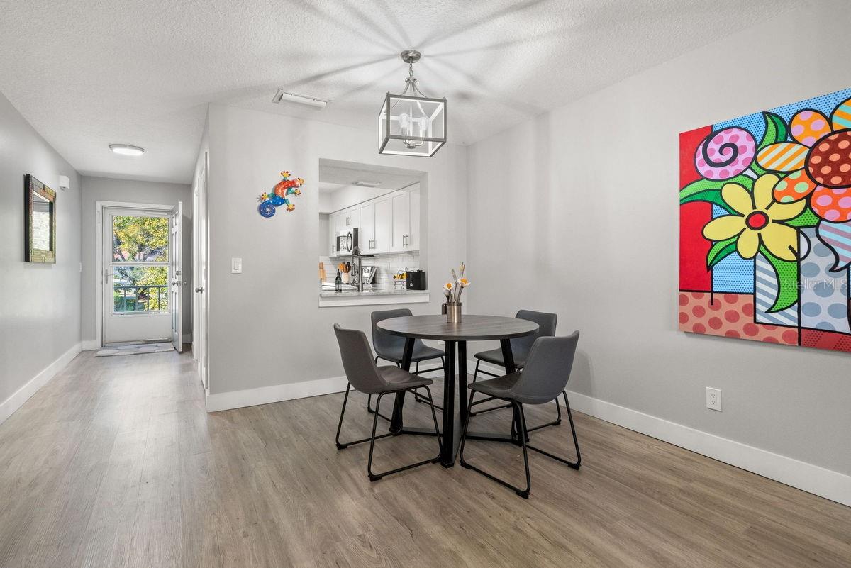 Image 8 of 60 For 300 Clyde Lane 215