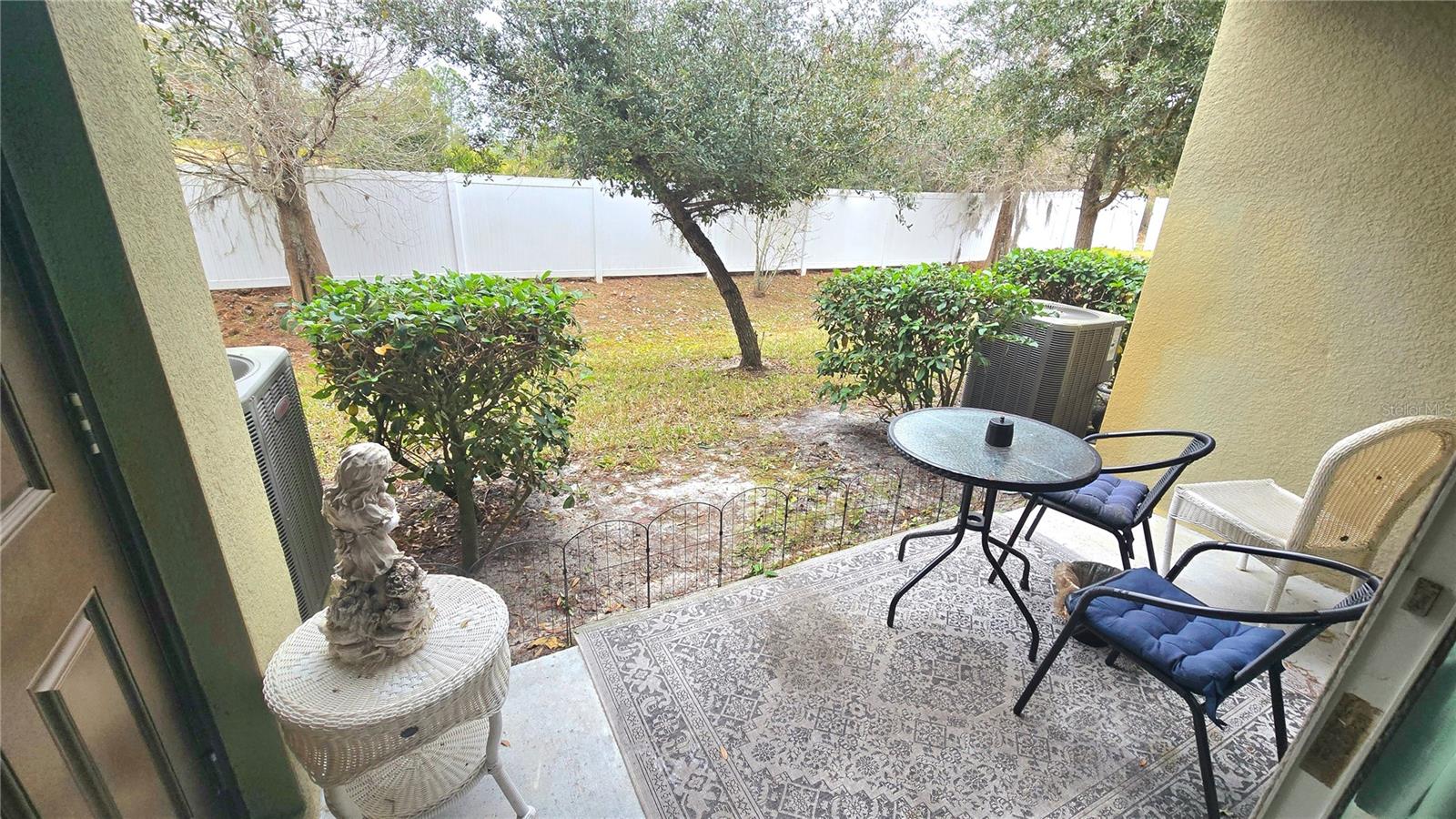 Image 22 of 24 For 31213 Claridge Place