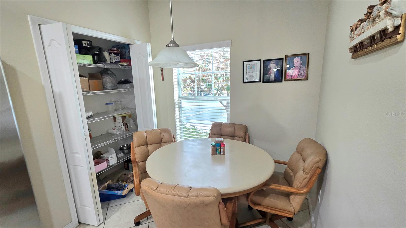 Image 6 of 24 For 31213 Claridge Place