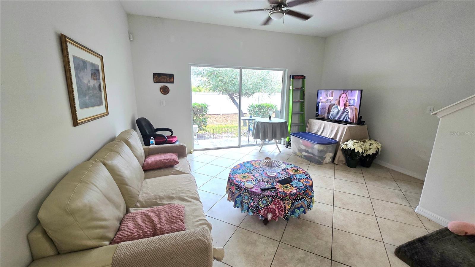 Image 7 of 24 For 31213 Claridge Place