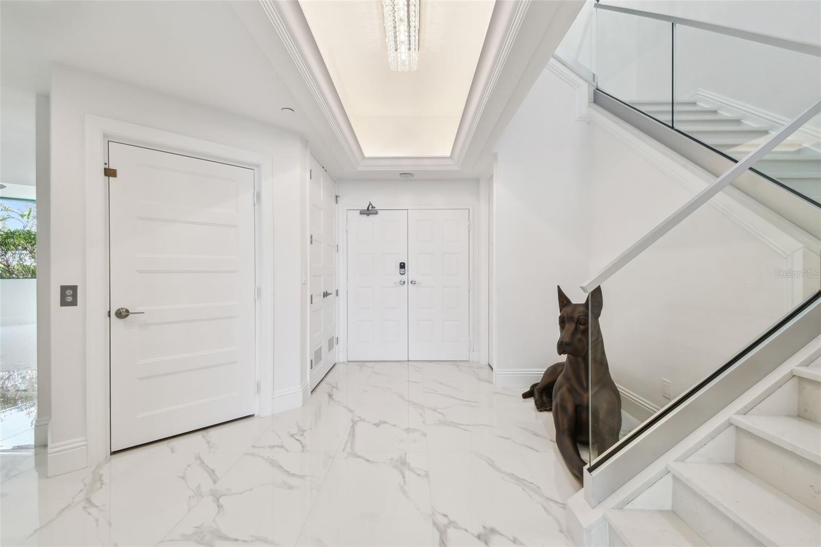 Image 30 of 100 For 1560 Gulf Boulevard 306