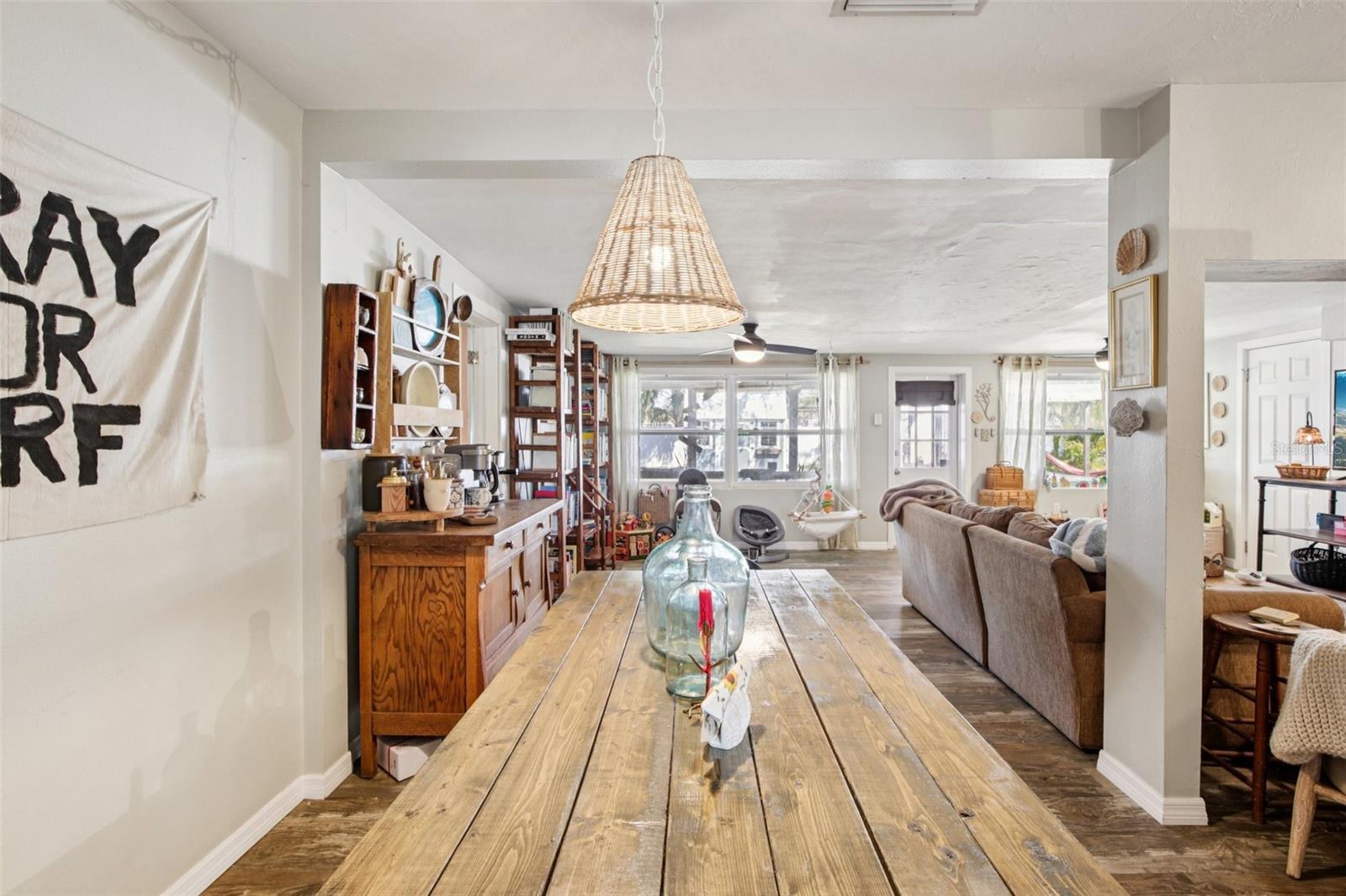 Image 11 of 33 For 2818 11th Avenue W