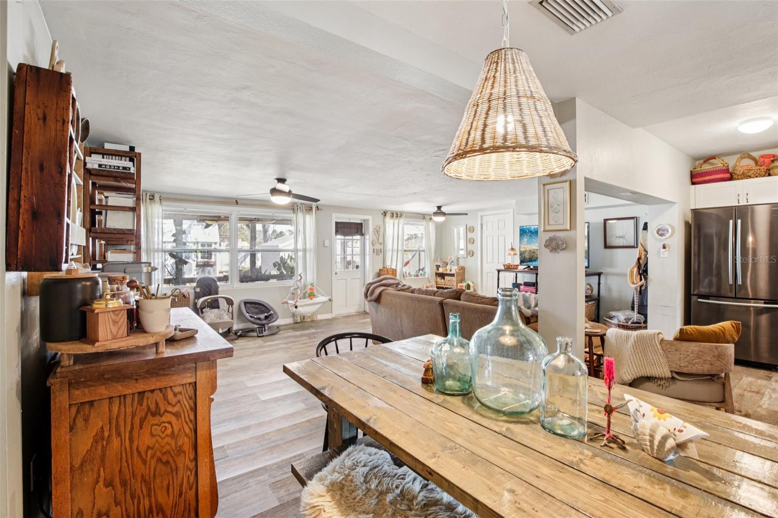 Image 12 of 33 For 2818 11th Avenue W