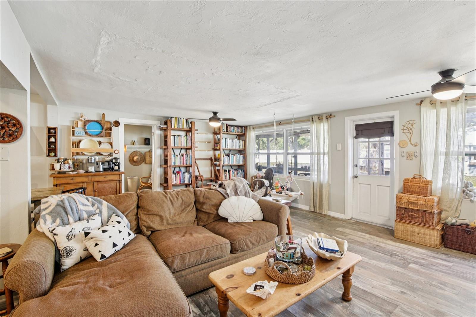 Image 2 of 33 For 2818 11th Avenue W